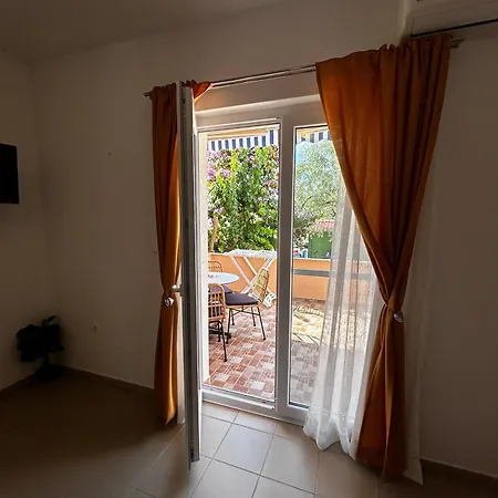 Apartment Cudina *