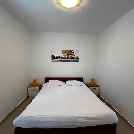 Cudina Apartmens Apartment