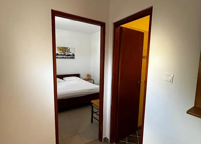 Apartament Cudina *