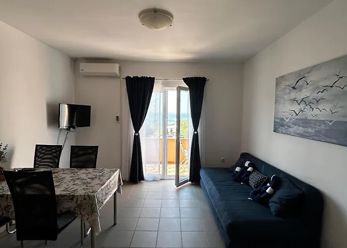 Apartament Cudina *